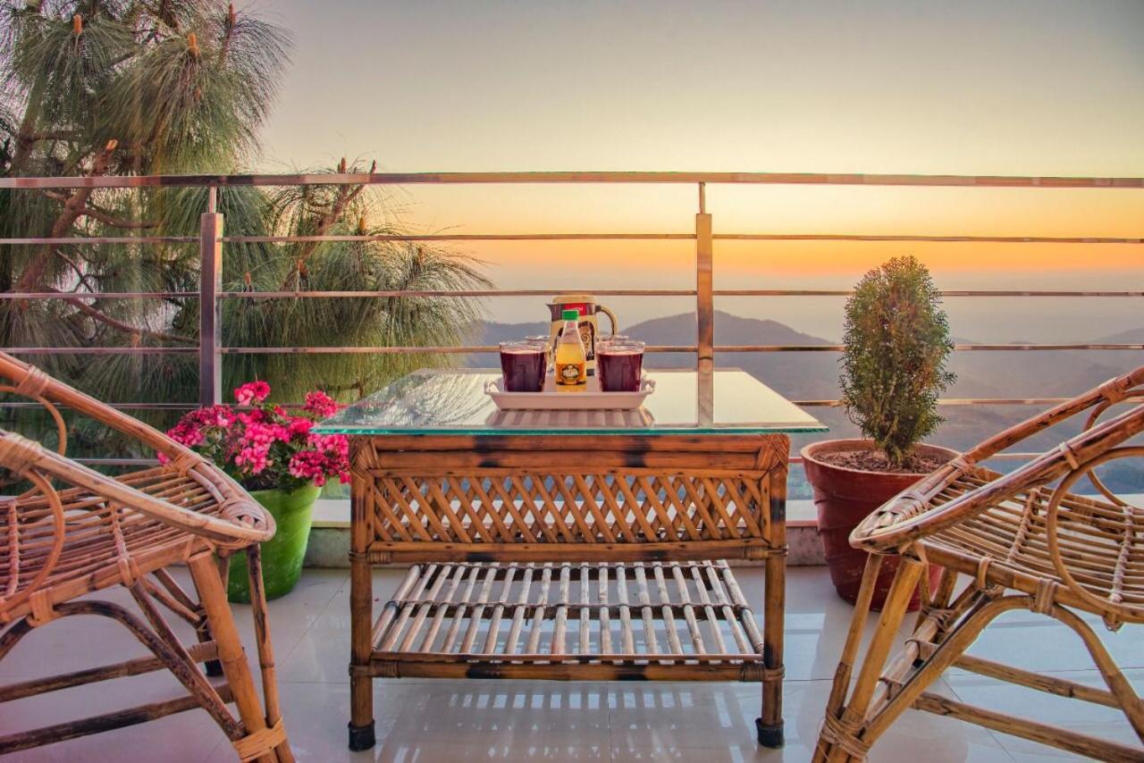 Himalyan Basera I Pvt Balcony I Serviced Apt I By Exotic Stays كاساولى المظهر الخارجي الصورة